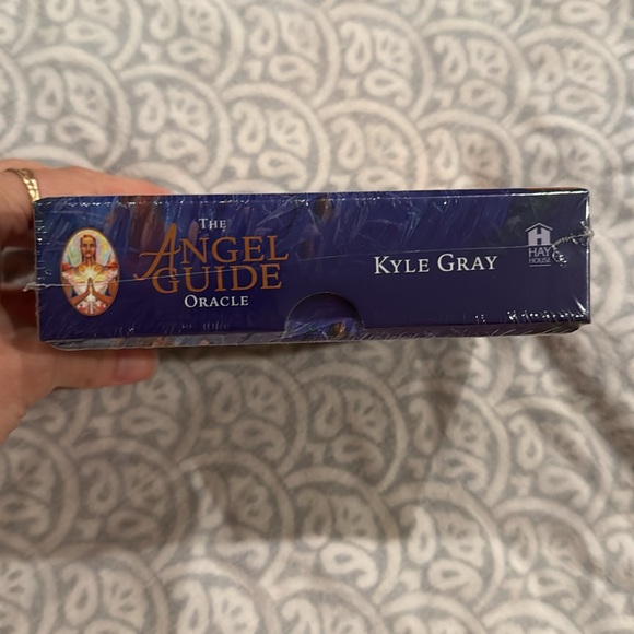 Angel Guide Oracle Cards - Picture 4 of 4